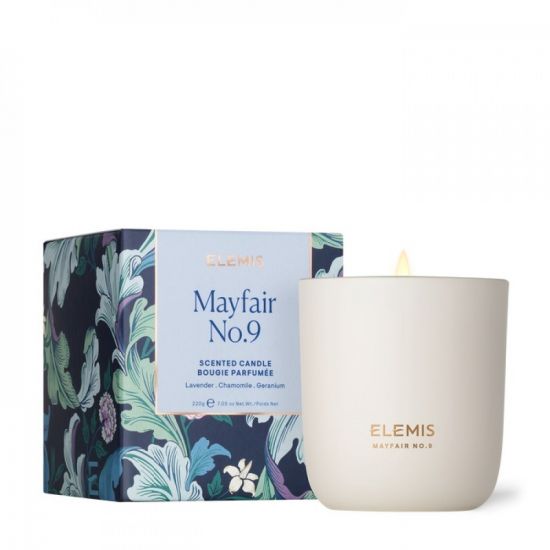 Аромасвічка з ароматом лаванди, ромашки та герані Elemis Mayfair No.9 Scented Candle